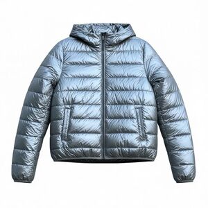 STYLUS Silver Metallic Quilted Puffer Jacket – Size Medium – Lightweight – NWOT